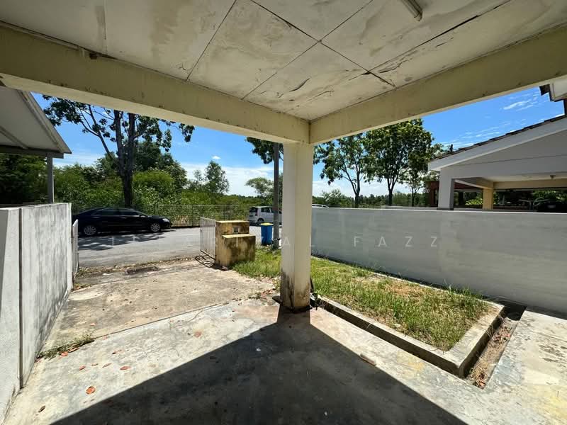 Rumah Teres 2-Tingkat untuk Dijual di Bandar Saujana Putra (Tanjong Duabelas) - Isfarizal fazz - Exterior - PropertyGuru.com.my