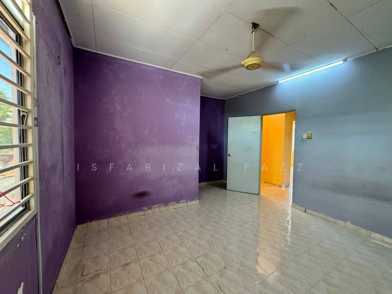 Rumah Teres 2-Tingkat untuk Dijual di Bandar Saujana Putra (Tanjong Duabelas) - Isfarizal fazz - Interior - PropertyGuru.com.my