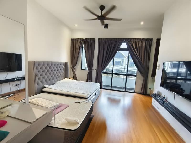 Terraced House for Sale in Johor Bahru (Johor) - Queenie Ng - Bedroom - PropertyGuru.com.my