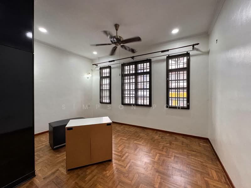 2-storey Terraced House for Rent in Taman Molek (Johor Bahru) - Simpson Poh - Living Room - PropertyGuru.com.my