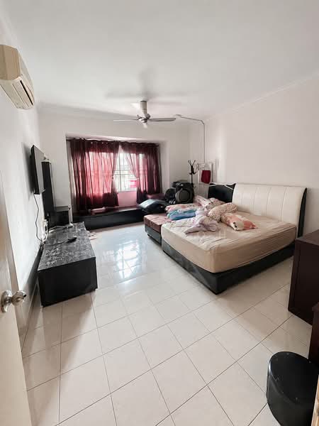 Rumah Teres 2.5-Tingkat untuk Dijual di Taman Megah Kepong (Kepong) - Jean Koh - Bedroom - PropertyGuru.com.my
