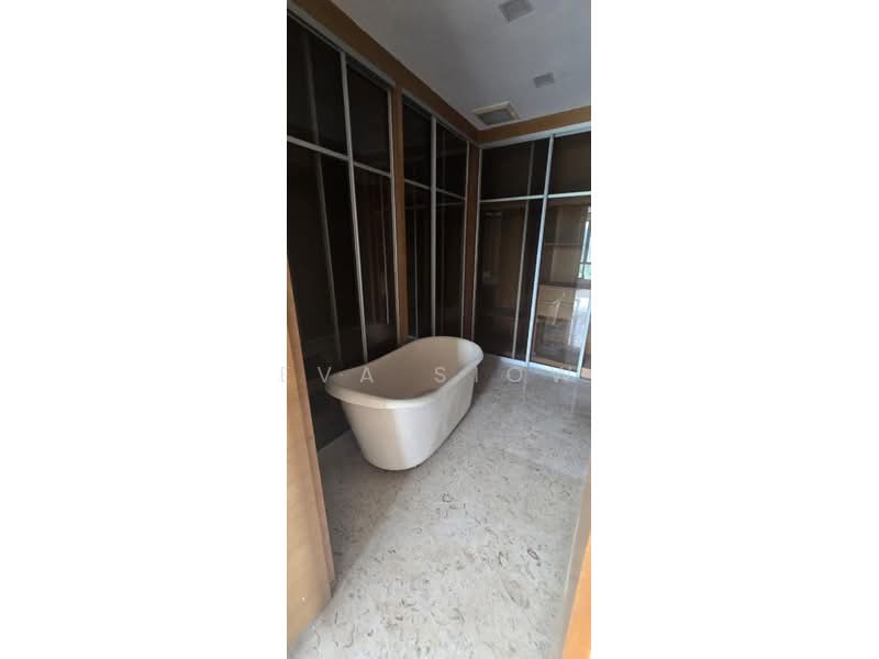 Semi-Detached House for Sale in Taman Impian Emas (Skudai) - Eva Siow - Bathroom - PropertyGuru.com.my