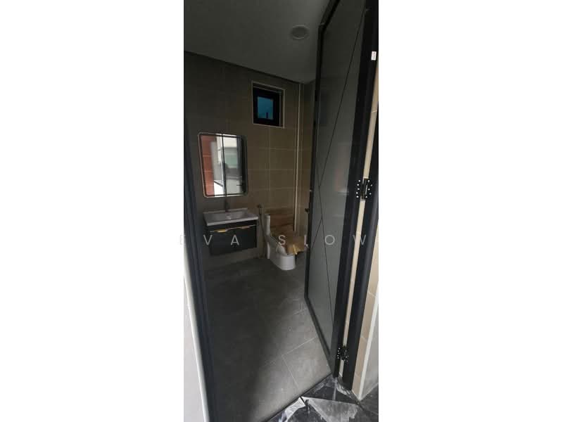 Semi-Detached House for Sale in Taman Impian Emas (Skudai) - Eva Siow - Bathroom - PropertyGuru.com.my
