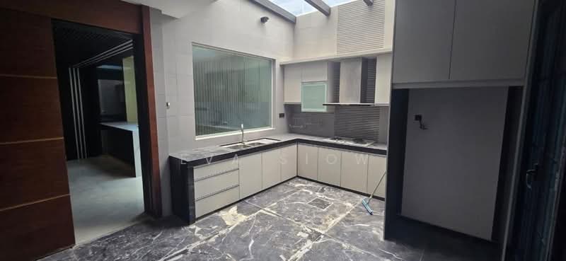 Semi-Detached House for Sale in Taman Impian Emas (Skudai) - Eva Siow - Kitchen - PropertyGuru.com.my