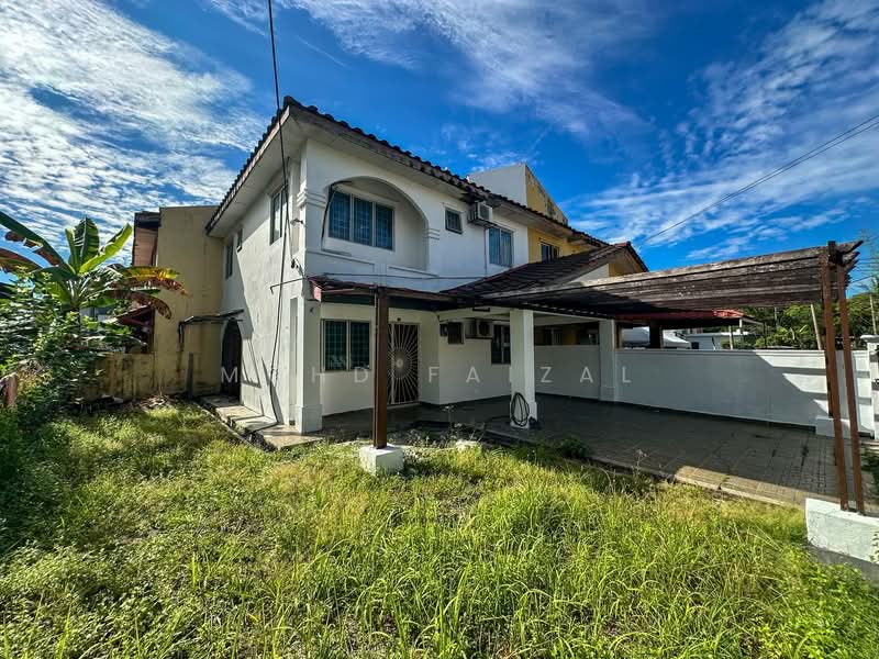 Rumah Berkembar untuk Dijual di Puchong (Selangor) - Mohd Faizal - Exterior - PropertyGuru.com.my