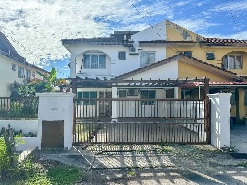 Rumah Berkembar untuk Dijual di Puchong (Selangor) - Mohd Faizal - Exterior - PropertyGuru.com.my