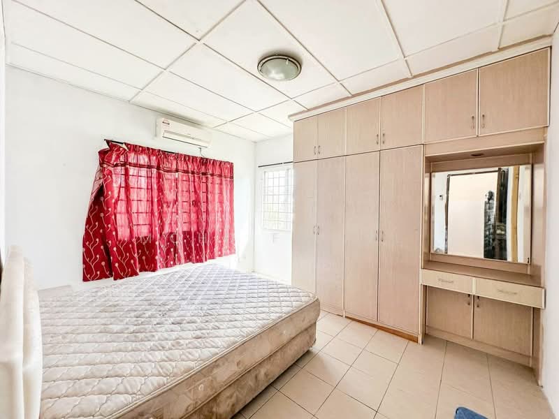 Rumah Berkembar untuk Dijual di Puchong (Selangor) - Mohd Faizal - Bedroom - PropertyGuru.com.my