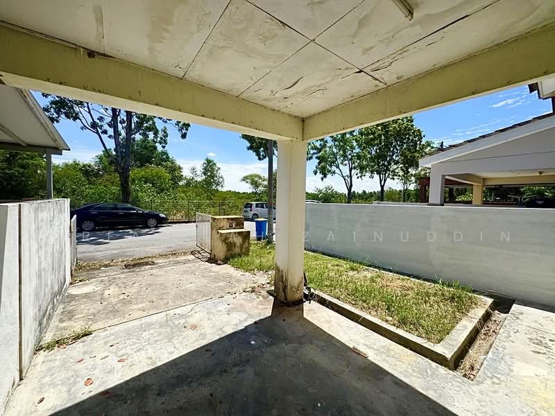 Rumah Teres 2-Tingkat untuk Dijual di Bandar Saujana Putra (Tanjong Duabelas) - NORFADILAH ZAINUDDIN - Exterior - PropertyGuru.com.my