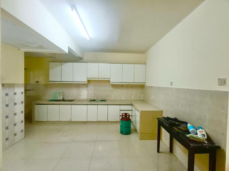 Rumah Teres 2-Tingkat untuk Dijual di Bandar Baru Bangi (Selangor) - Mohd Faizal - Kitchen - PropertyGuru.com.my