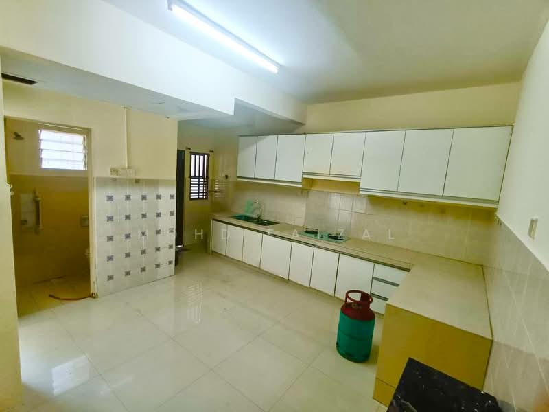 Rumah Teres 2-Tingkat untuk Dijual di Bandar Baru Bangi (Selangor) - Mohd Faizal - Kitchen - PropertyGuru.com.my