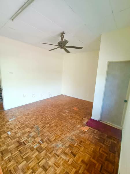 Rumah Teres 2-Tingkat untuk Dijual di Bandar Baru Bangi (Selangor) - Mohd Faizal - Living Room - PropertyGuru.com.my