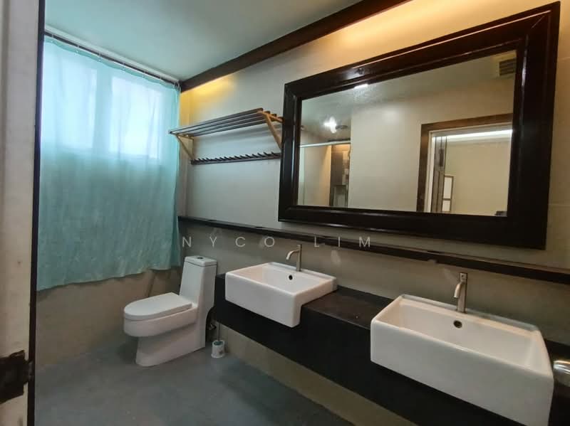 Kediaman Servis untuk Dijual di You Residences @ You City - Nyco Lim - Bathroom - PropertyGuru.com.my