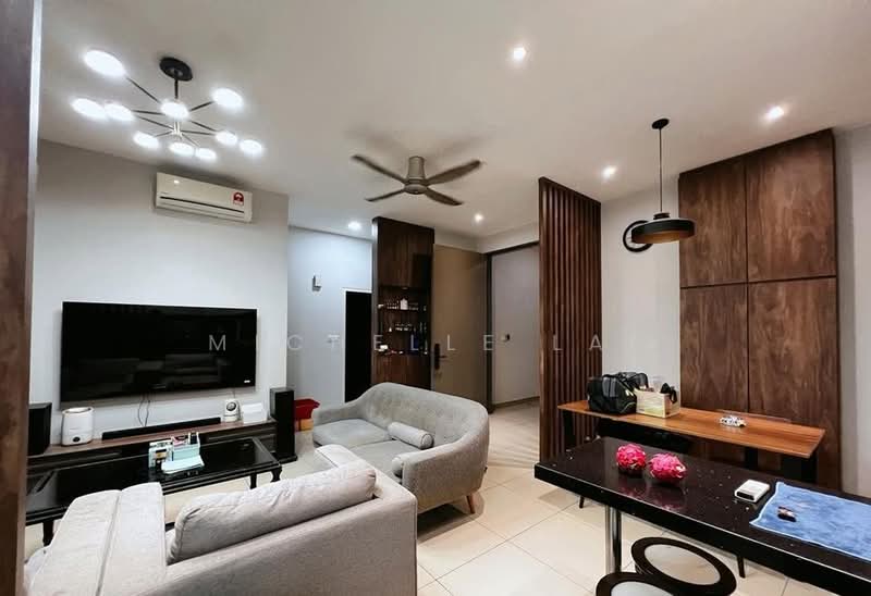 3-storey Terraced House for Sale in Bandar Rimbayu (Telok Panglima Garang) - Michelle Lai - Living Room - PropertyGuru.com.my