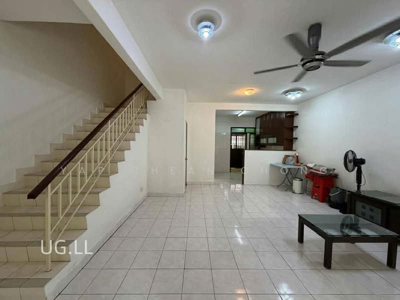 Rumah Teres untuk Dijual di Bandar Botanic (Klang) - Yap Chean Chong - Living Room - PropertyGuru.com.my