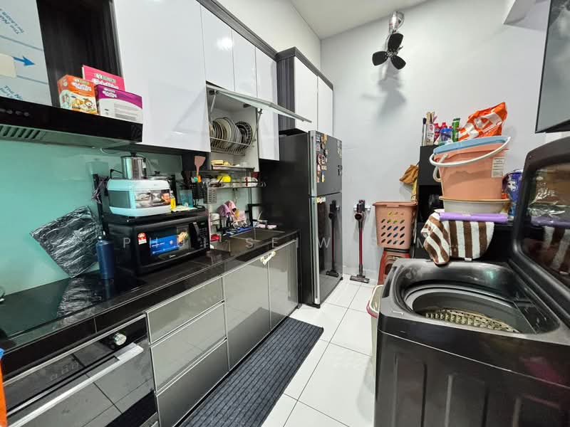 1-storey Terraced House for Sale in Bandar Putra (Kulai) - Phui Seiw Sim - Kitchen - PropertyGuru.com.my