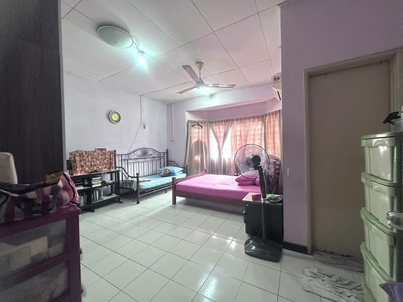 2-storey Terraced House for Sale in Desa Coalfields (Sungai Buloh) - Amirah Azmi - PropertyGuru.com.my