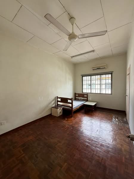 2-storey Terraced House for Sale in Bandar Putra (Kulai) - Max Loh - Bedroom - PropertyGuru.com.my