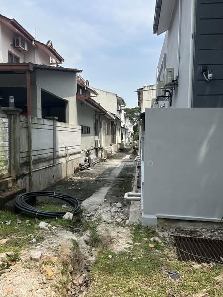 Rumah Teres 2-Tingkat untuk Disewa di Taman Bukit Subang (Shah Alam) - May Soo - Exterior - PropertyGuru.com.my