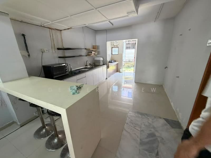 Rumah Teres untuk Dijual di Bandar Country Homes (Rawang) - Dexter Chiew - PropertyGuru.com.my