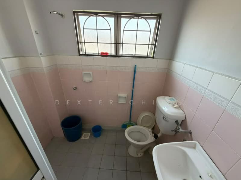 Rumah Teres untuk Dijual di Bandar Country Homes (Rawang) - Dexter Chiew - PropertyGuru.com.my