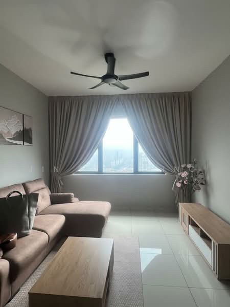 Kediaman Servis untuk Disewa di Parc 3 - Jin Ming Ting - Living Room - PropertyGuru.com.my