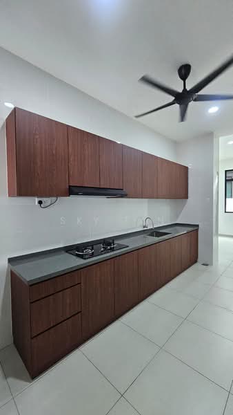 Semi-Detached House for Rent in Taman Gaya (Ulu Tiram) - Sky Tan - Kitchen - PropertyGuru.com.my