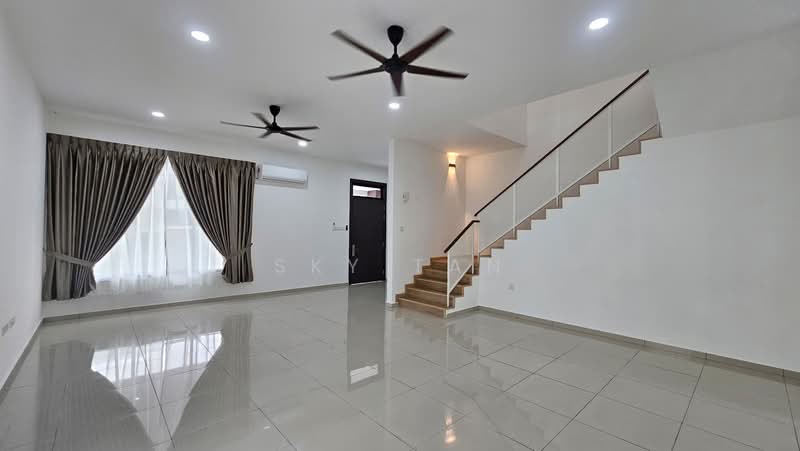 Semi-Detached House for Rent in Taman Gaya (Ulu Tiram) - Sky Tan - Living Room - PropertyGuru.com.my