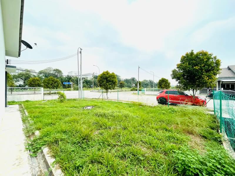 1-storey Terraced House for Sale in Klang (Selangor) - Isfarizal fazz - Exterior - PropertyGuru.com.my
