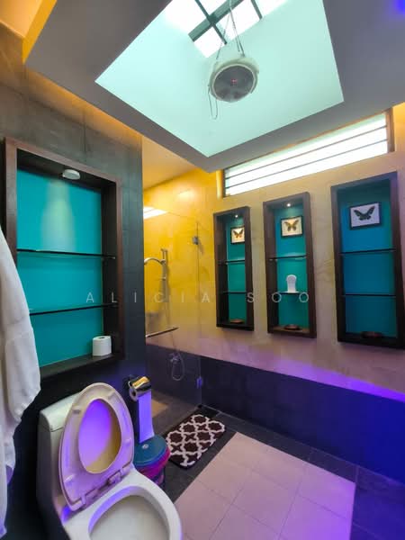 Bungalow House untuk Dijual di Saujana Akasia (Sungai Buloh) - Alicia Soo - Bathroom - PropertyGuru.com.my