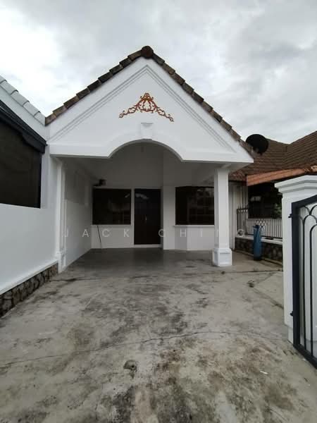 Rumah Teres 1-Tingkat untuk Dijual di Taman Rinting (Masai) - Jack Ching - Exterior - PropertyGuru.com.my