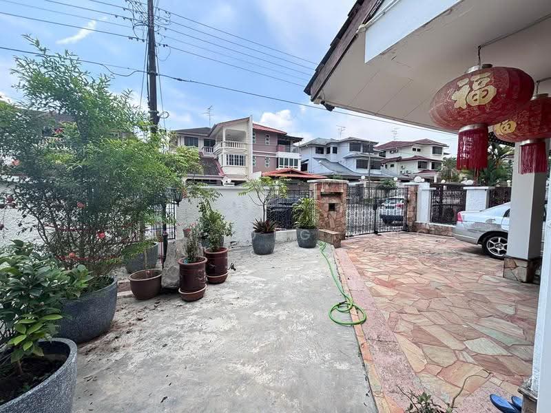 Rumah Berkembar untuk Dijual di Taman Pelangi (Johor Bahru) - Siau Tong Ling - Exterior - PropertyGuru.com.my