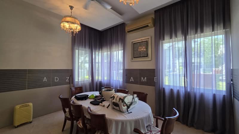 Bungalow House for Sale in Laman Seri (Shah Alam) - Adzura Zamedin - Dining Room - PropertyGuru.com.my
