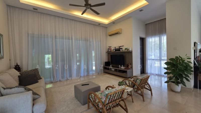 Bungalow House for Sale in Laman Seri (Shah Alam) - Adzura Zamedin - Living Room - PropertyGuru.com.my
