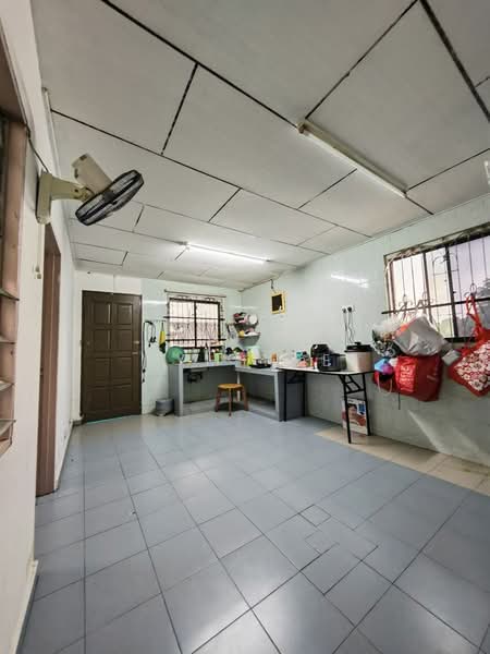 Rumah Teres 1-Tingkat untuk Dijual di Skudai (Johor) - Kym Kee - Kitchen - PropertyGuru.com.my