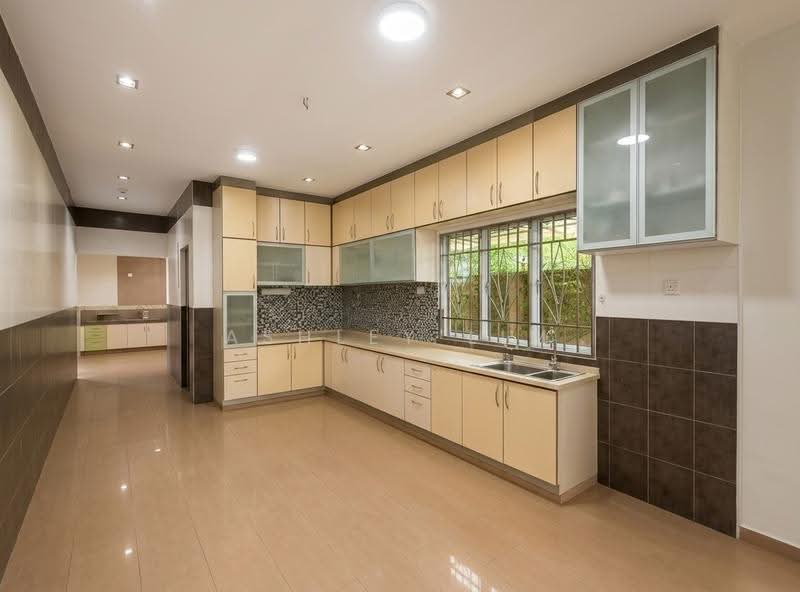 Bungalow House untuk Dijual di Rawang (Selangor) - Ashley Lim - Kitchen - PropertyGuru.com.my