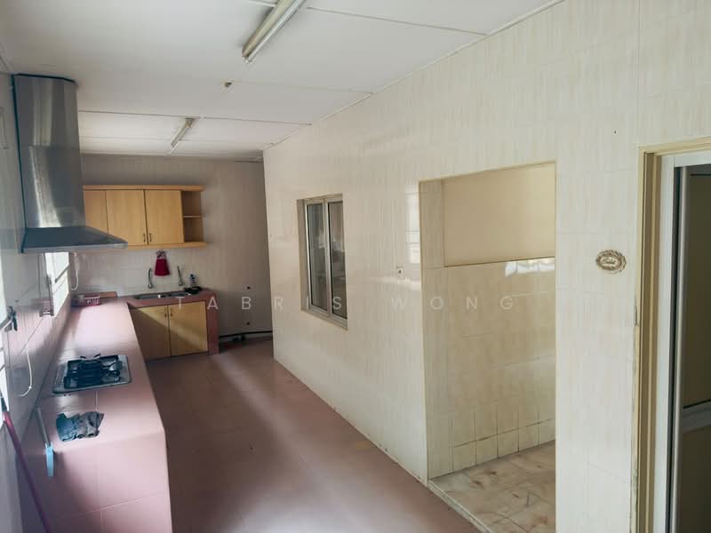 Rumah Berkembar untuk Disewa di Taman Saga (Klang) - Tabris Wong - Kitchen - PropertyGuru.com.my