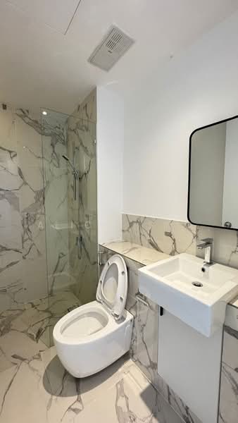 Service Residence for Sale at Lumi Tropicana Serviced Residence - Alicia Soo - Bathroom - PropertyGuru.com.my