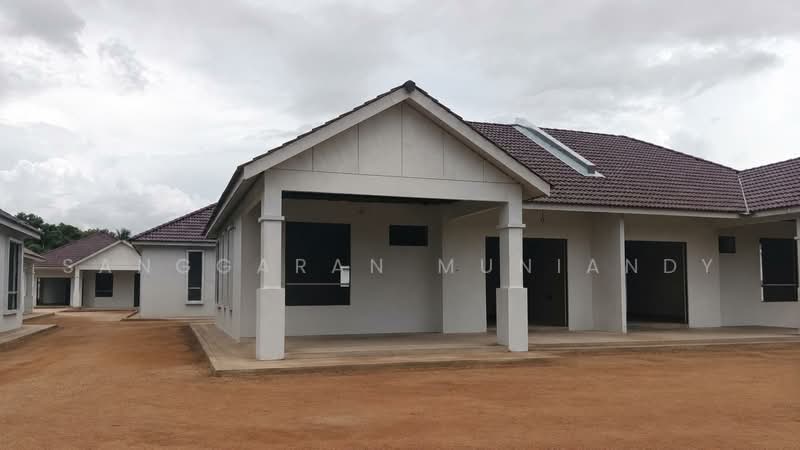 Semi-Detached House for Sale in Kepala Batas (Kedah) - Sanggaran Muniandy - Exterior - PropertyGuru.com.my