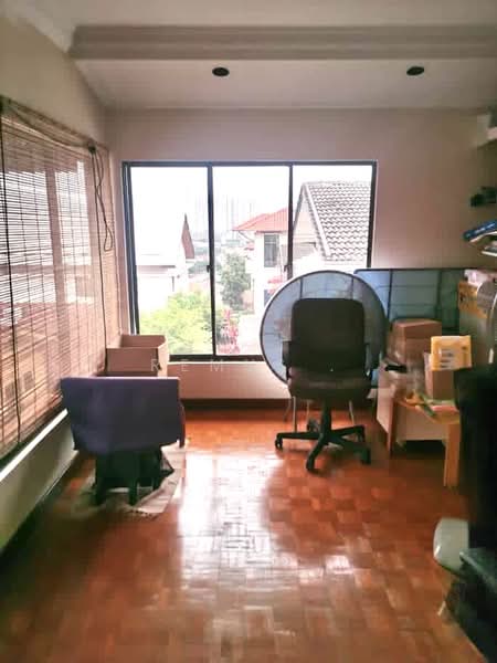 Bungalow House for Sale in Taman Yulek (Cheras) - Remus . - Study - PropertyGuru.com.my