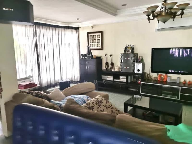Bungalow House for Sale in Taman Yulek (Cheras) - Remus . - Living Room - PropertyGuru.com.my