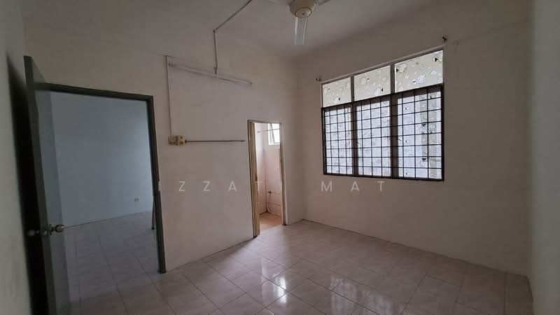 Flat for Sale at Pusat Hentian Kajang - Izzati Mat - Interior - PropertyGuru.com.my