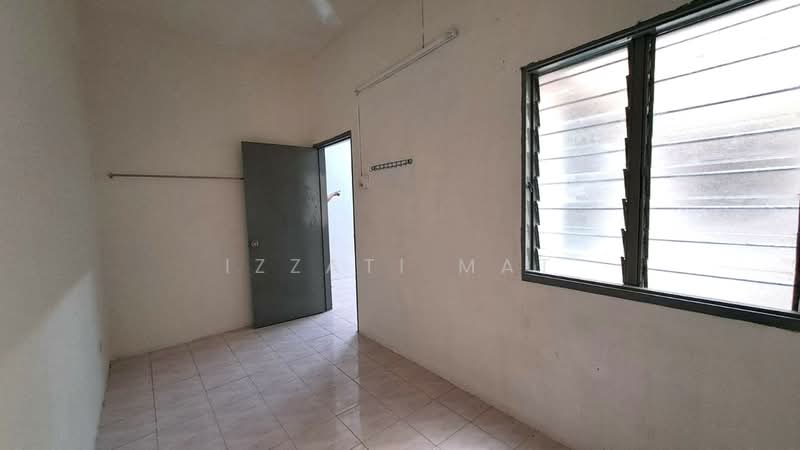 Flat for Sale at Pusat Hentian Kajang - Izzati Mat - Interior - PropertyGuru.com.my