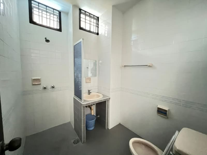 Bungalow House for Sale in Taman Anak Bukit (Senai) - Johnson Chong - Bathroom - PropertyGuru.com.my