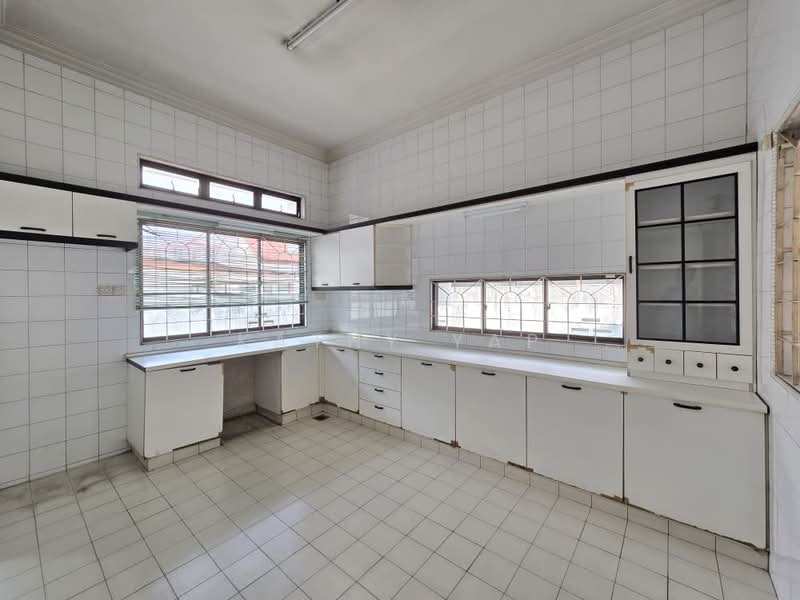 Bungalow House for Rent in Setapak (Kuala Lumpur) - Kathy Yap - Kitchen - PropertyGuru.com.my