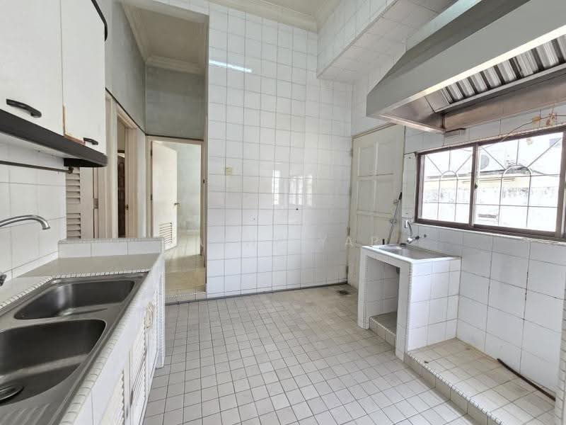 Bungalow House for Rent in Setapak (Kuala Lumpur) - Kathy Yap - Kitchen - PropertyGuru.com.my