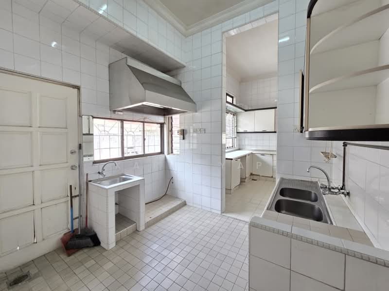 Bungalow House for Rent in Setapak (Kuala Lumpur) - Kathy Yap - Kitchen - PropertyGuru.com.my