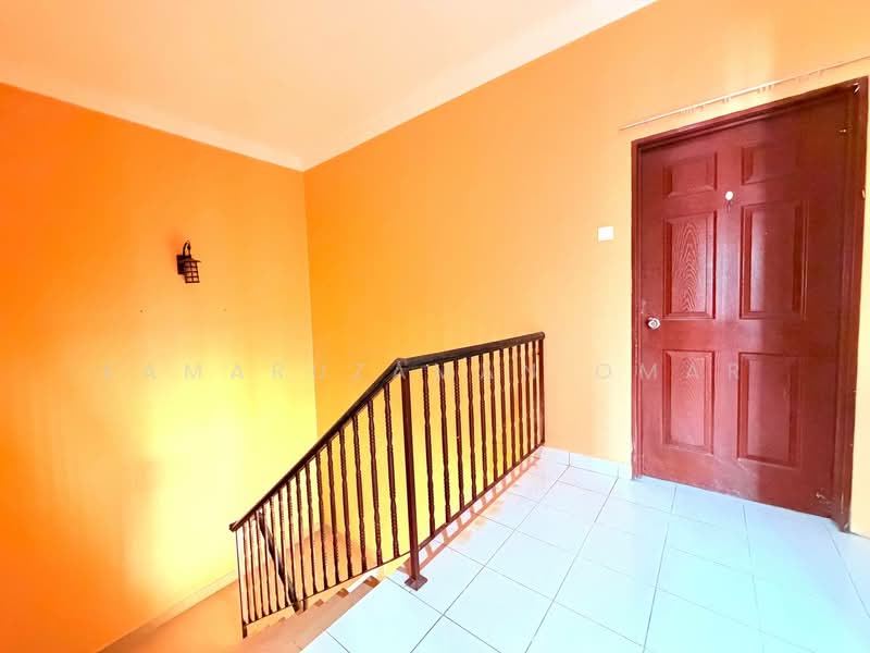 Rumah Berkembar untuk Dijual di Shah Alam (Selangor) - Kamaruzaman Omar - Entrance - PropertyGuru.com.my