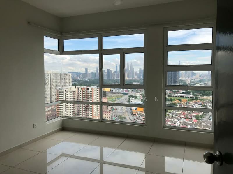 Kediaman Servis untuk Dijual di MH Platinum Residence - Shawn Tan - View - PropertyGuru.com.my