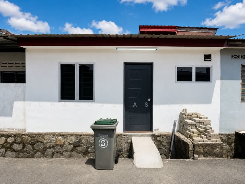 Rumah Teres 1-Tingkat untuk Dijual di Ampangan (Negeri Sembilan) - Muhammad Ashraf . - Exterior - PropertyGuru.com.my