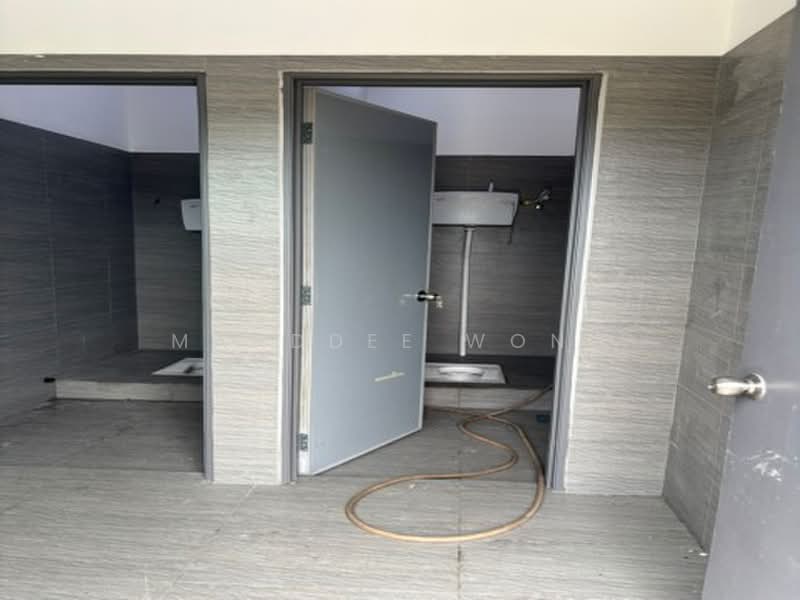Warehouse for Rent in Rawang (Rawang) - Manddee Wong - Bathroom - PropertyGuru.com.my
